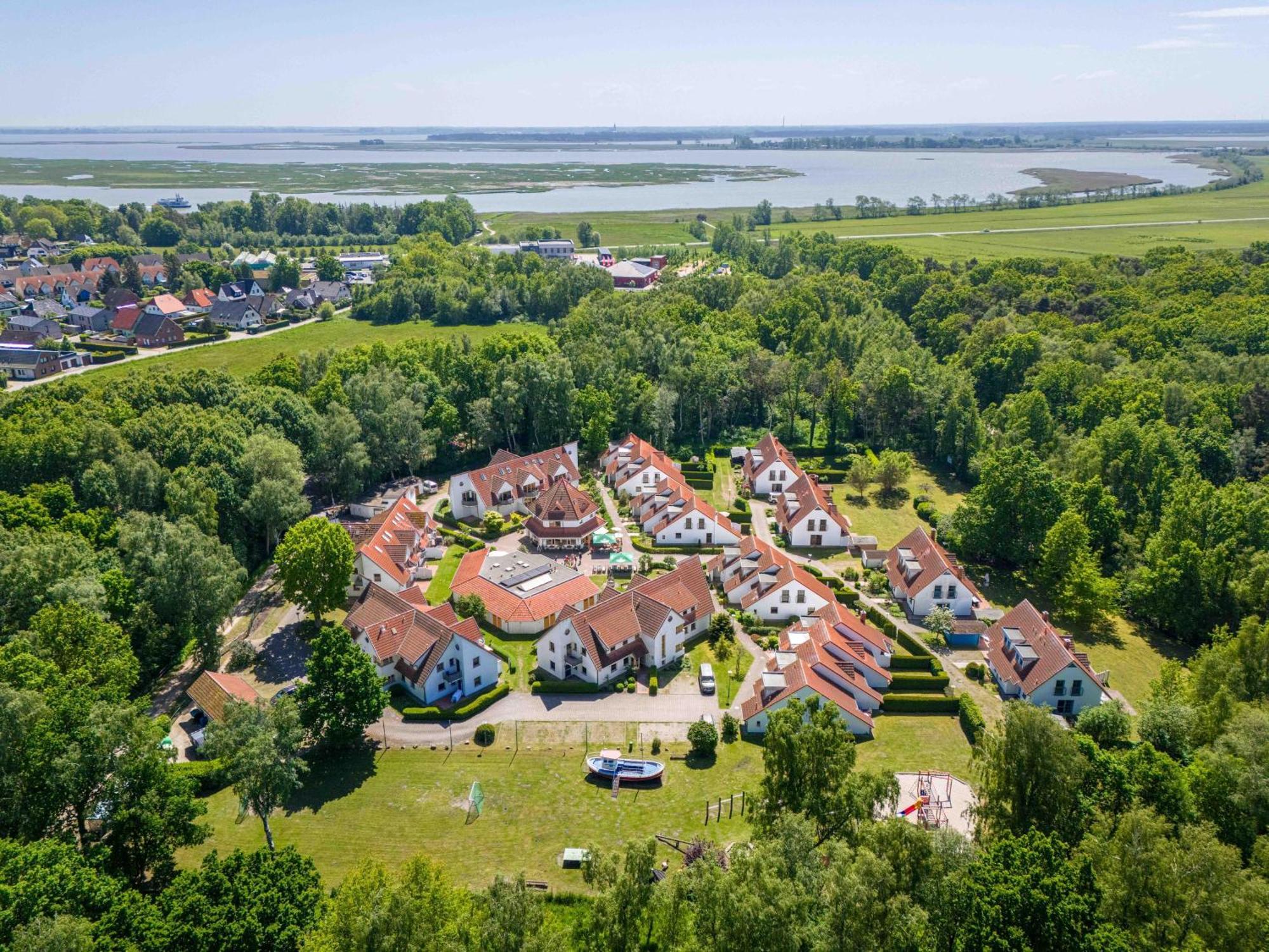 Ferienpark Freesenbruch Wohnung 4 2 - Ostseeperle ツィングシュト エクステリア 写真